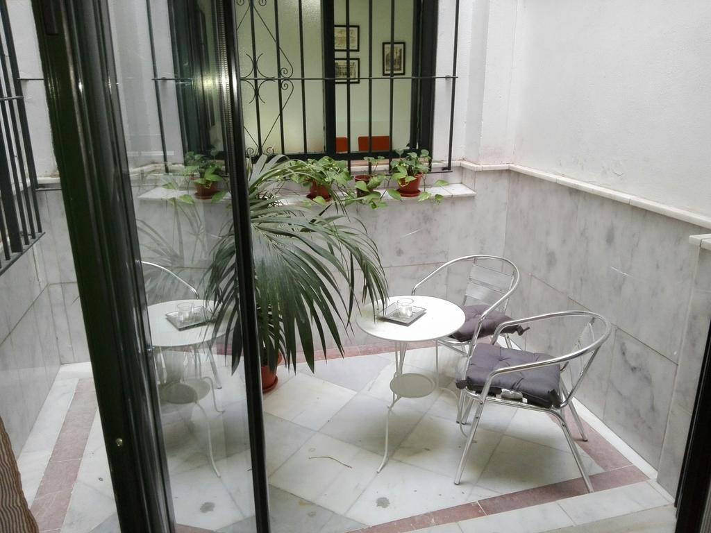 Centrico Apartamento Con Patio Privado Seville Exterior photo